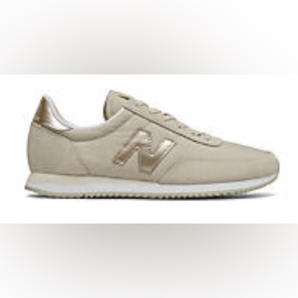 New Balance Shoes - New Balance 720 women’s size 8